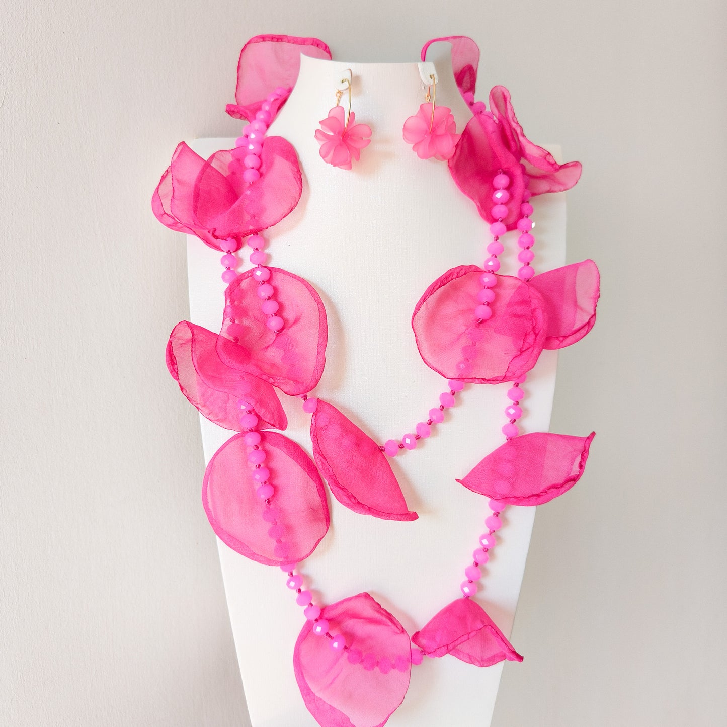 Collar larga Palma Fucsia ( 2 colores)