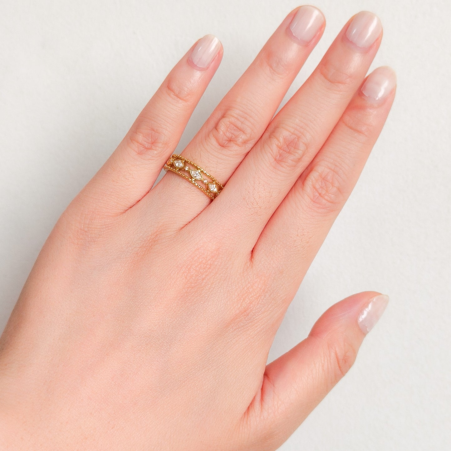 Look Estrella Capri Acero Dorado Brillo ( collar + anillo ajustable)