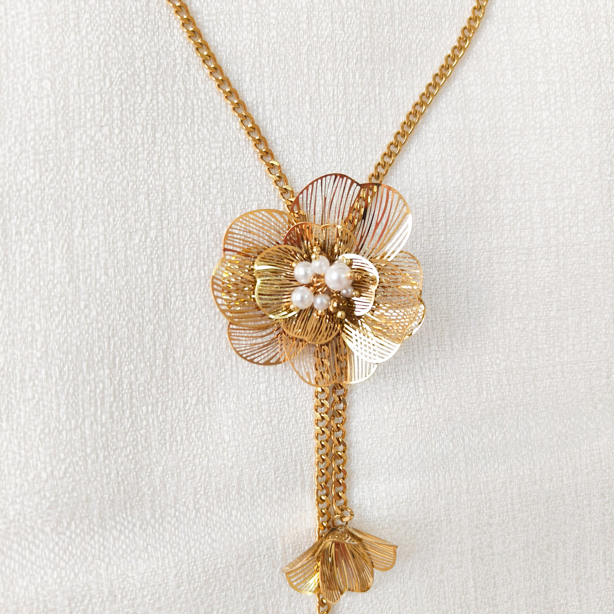 Collar Acero Flor Dorada de Florencia