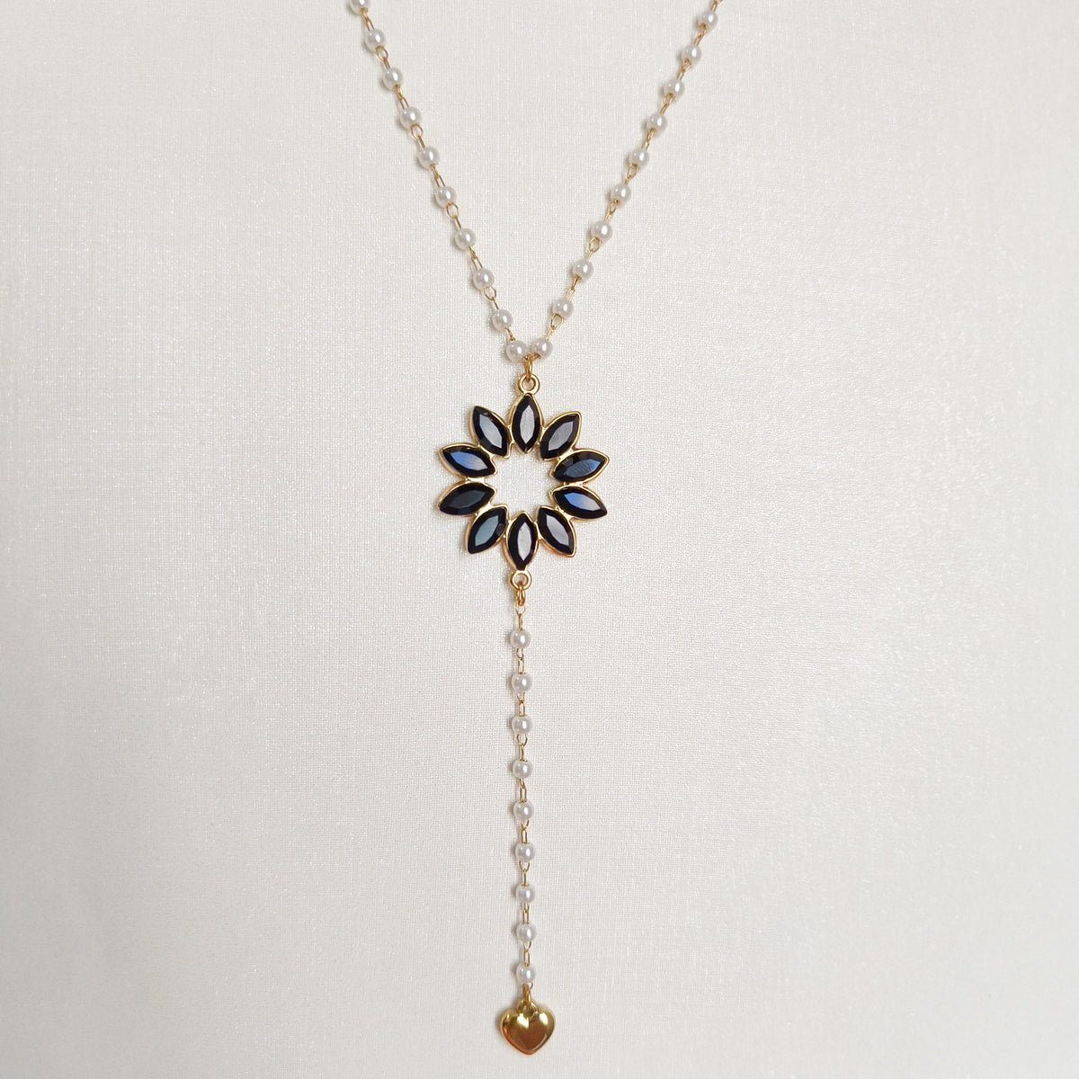 Collar Acero Margarita de París con bolita blanca ( 3 colores)