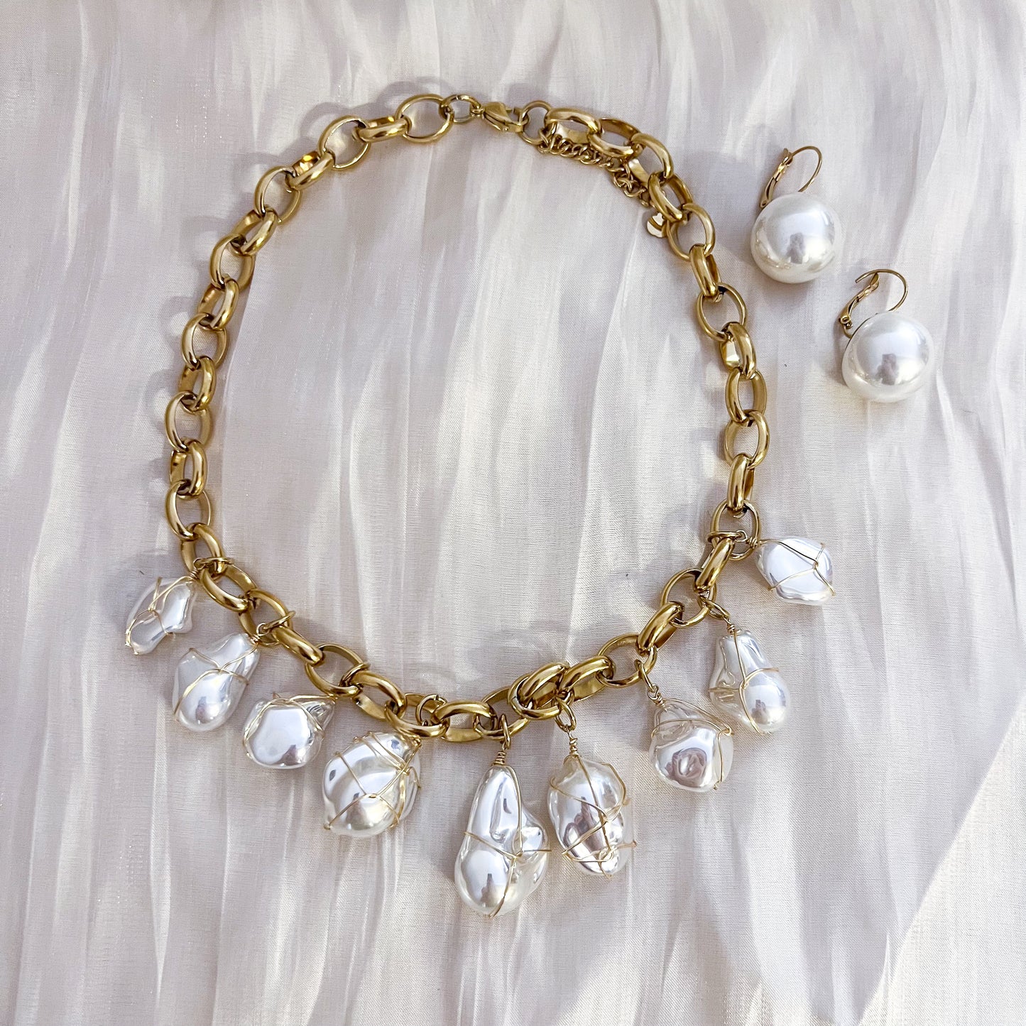 Collar Blanca Marina（nacaradas irregulares）