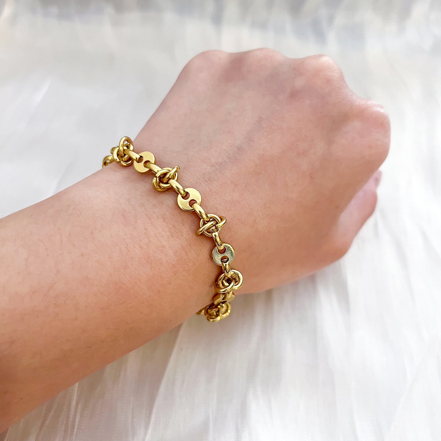 LOOK Aura Dorada  （Collar y Pulsera Dorados）