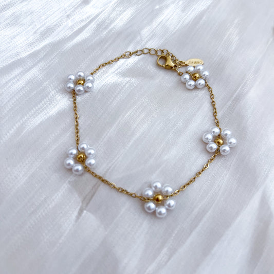 Look Margarita blanca Dorada （collar& pulsera ）