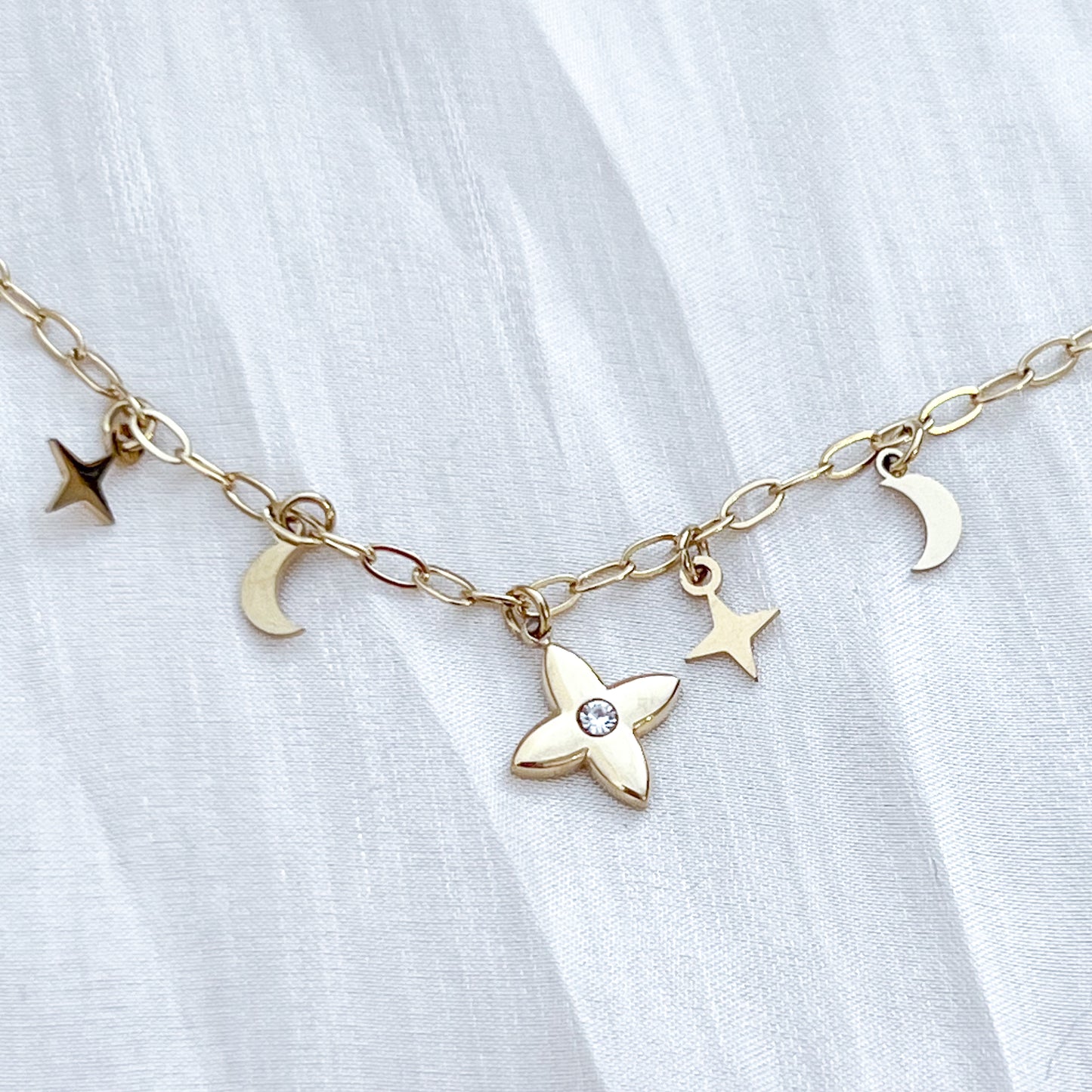Collar Estelar （charm estrella）