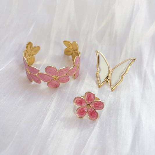 Look Jardín Rosa  （Brazalete Ajustable Flores Esmaltadas Rosas y anillo）