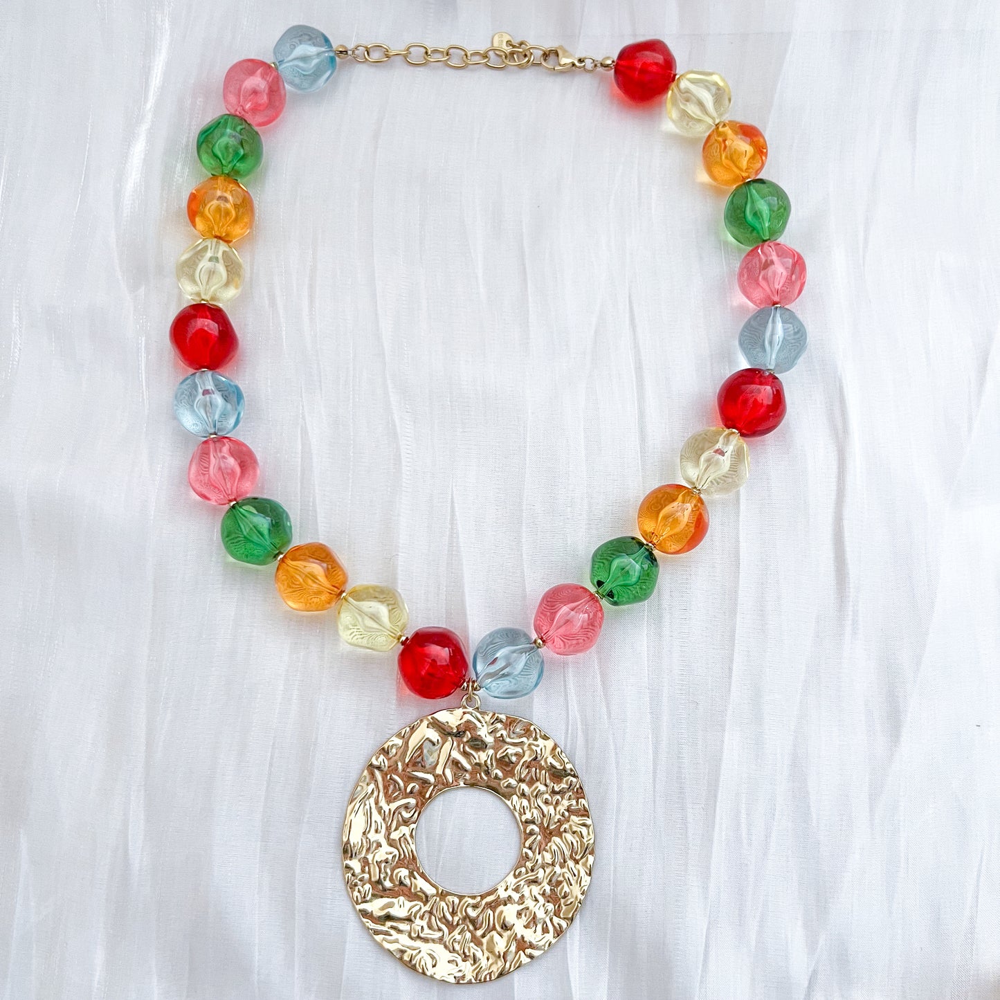 Collar Camila Dorado  ( aro &3 colores)