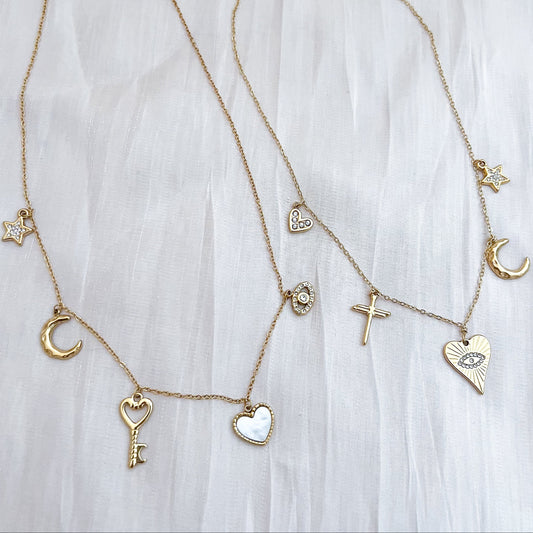 Collar Luna Valeria (charms fino corazones)