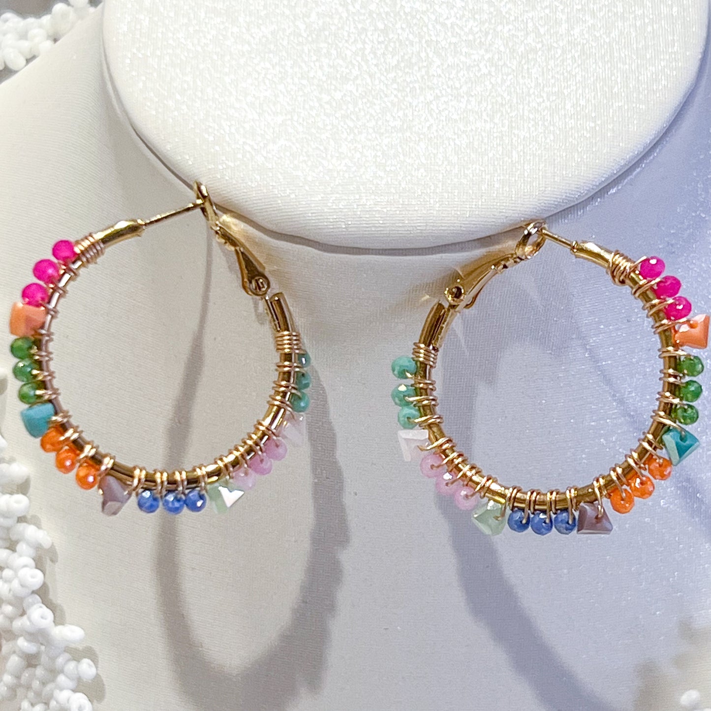 Look Marbella flor（Artesanal multicolor collar& pendiente 2 colors）
