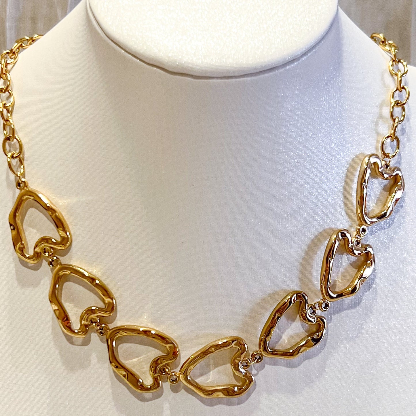 Collar Milano Oro（cadena oval & corazones）