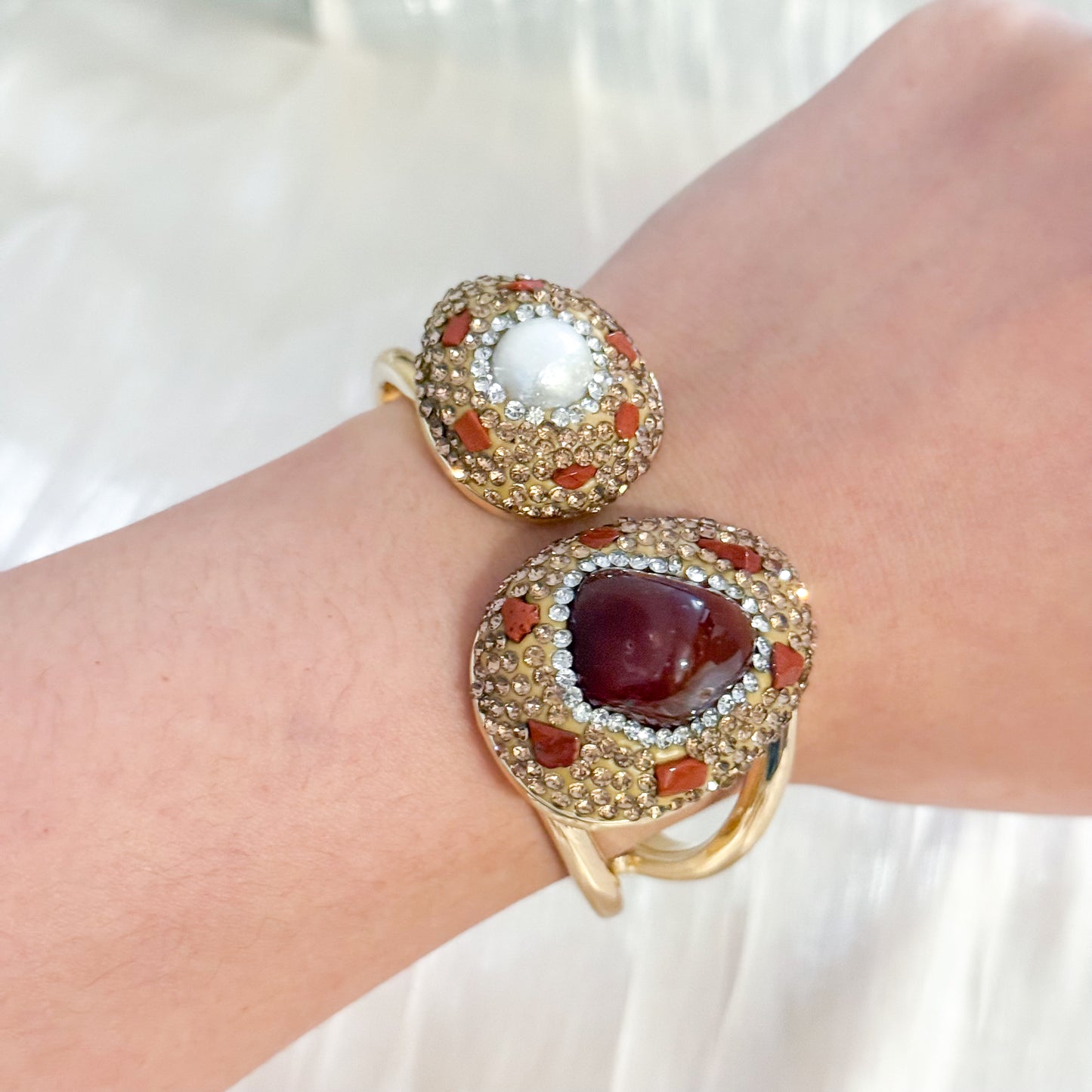 Look Reina Granada Piedra( brazalete anillo ajustable)