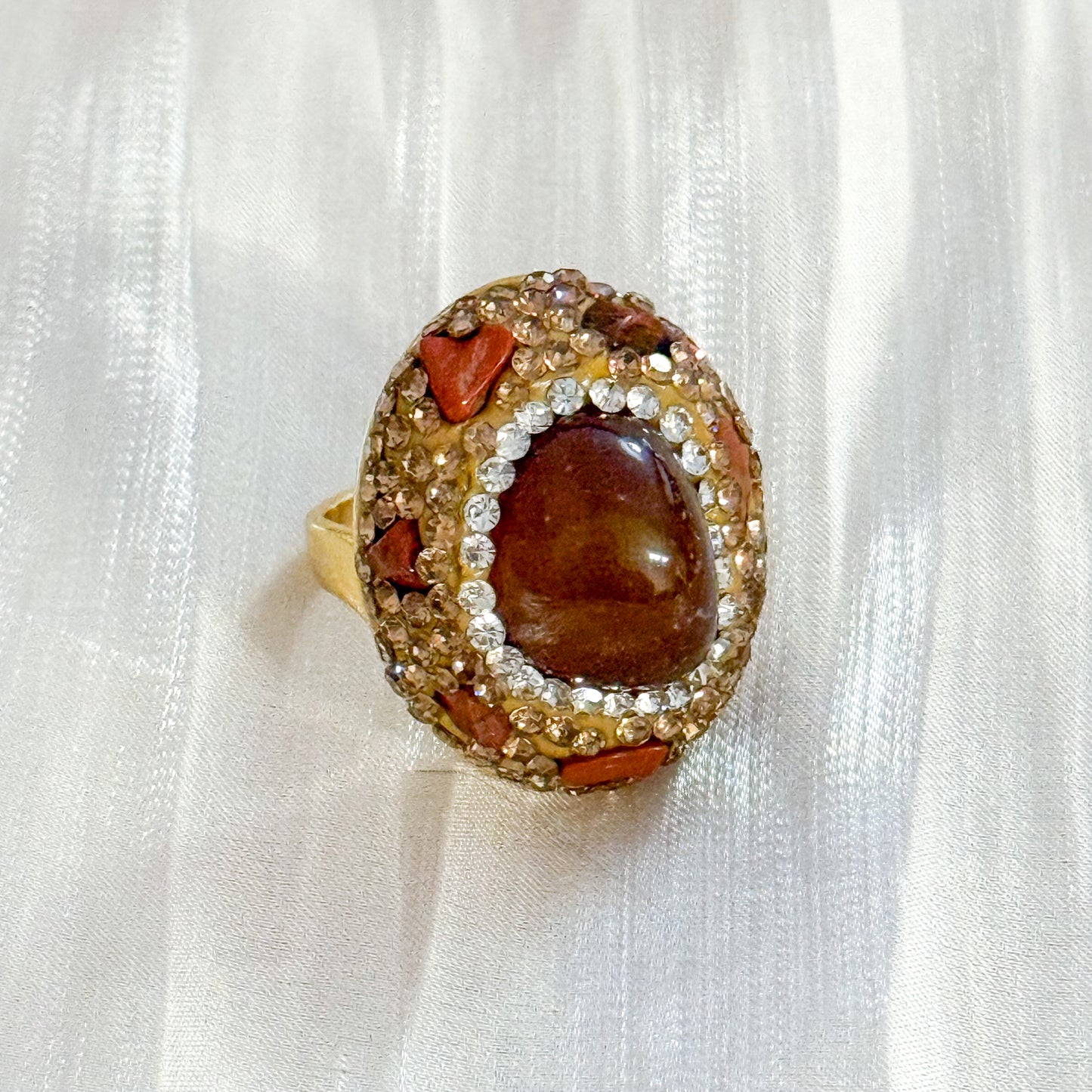 Look Reina Granada Piedra( brazalete anillo ajustable)