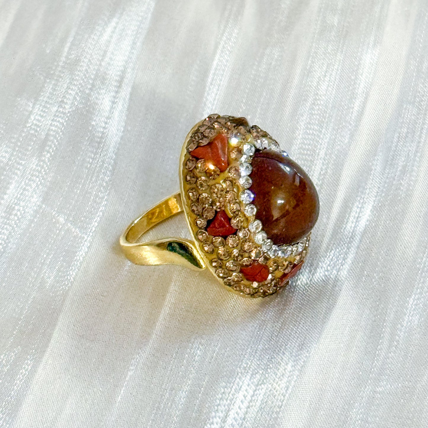 Look Reina Granada Piedra( brazalete anillo ajustable)