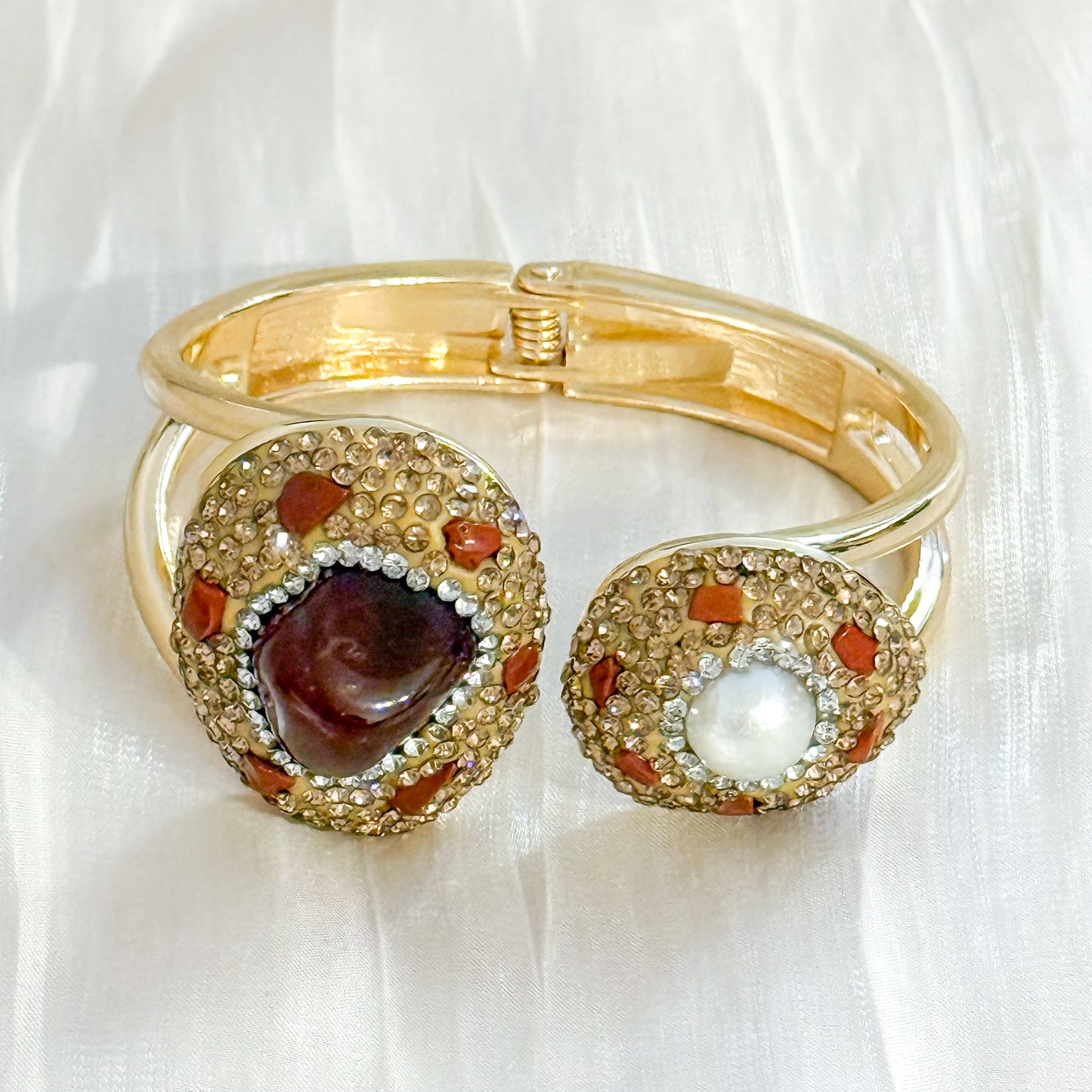Look Reina Granada Piedra( brazalete anillo ajustable)