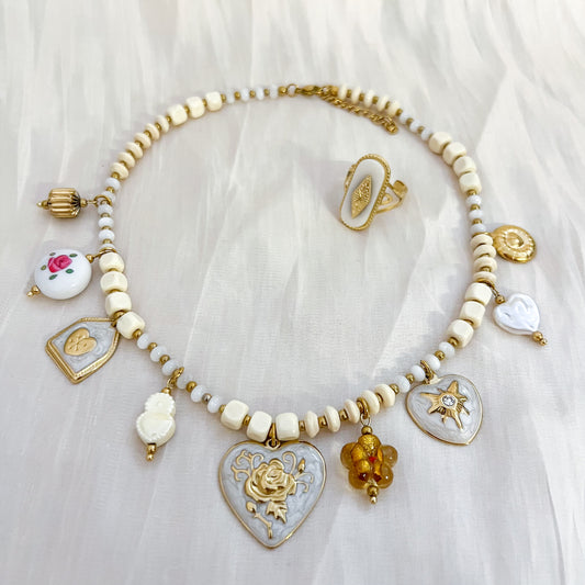 Collar Sicilia Charm（charms vintage corazones）