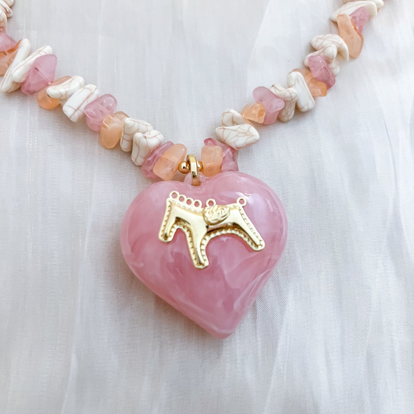 Collar Caballo Rosa（corazón XL）