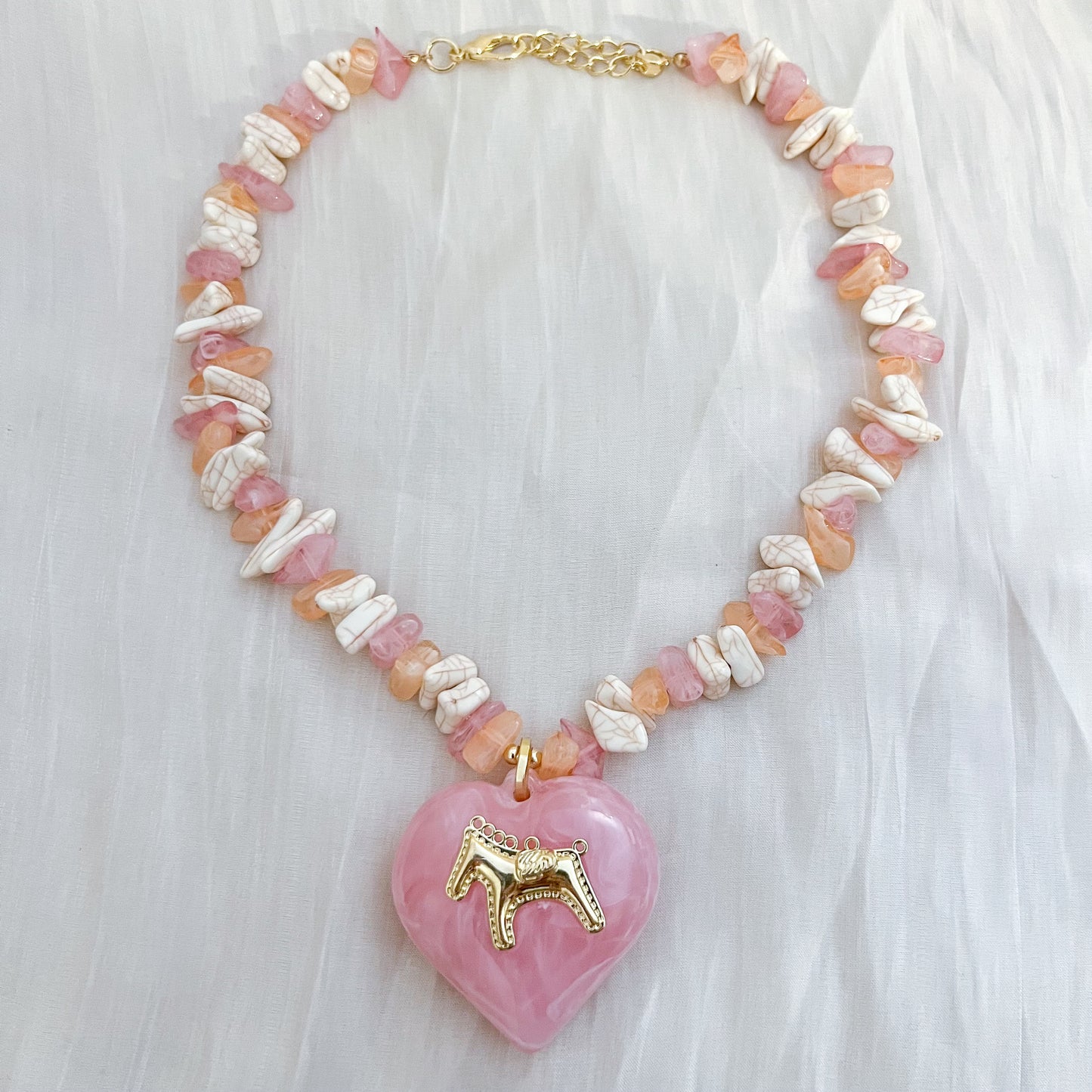 Collar Caballo Rosa（corazón XL）