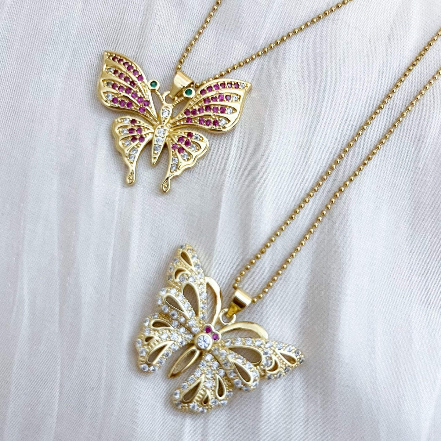 Collar Mariposa Lili（2colores）Hecho a mano