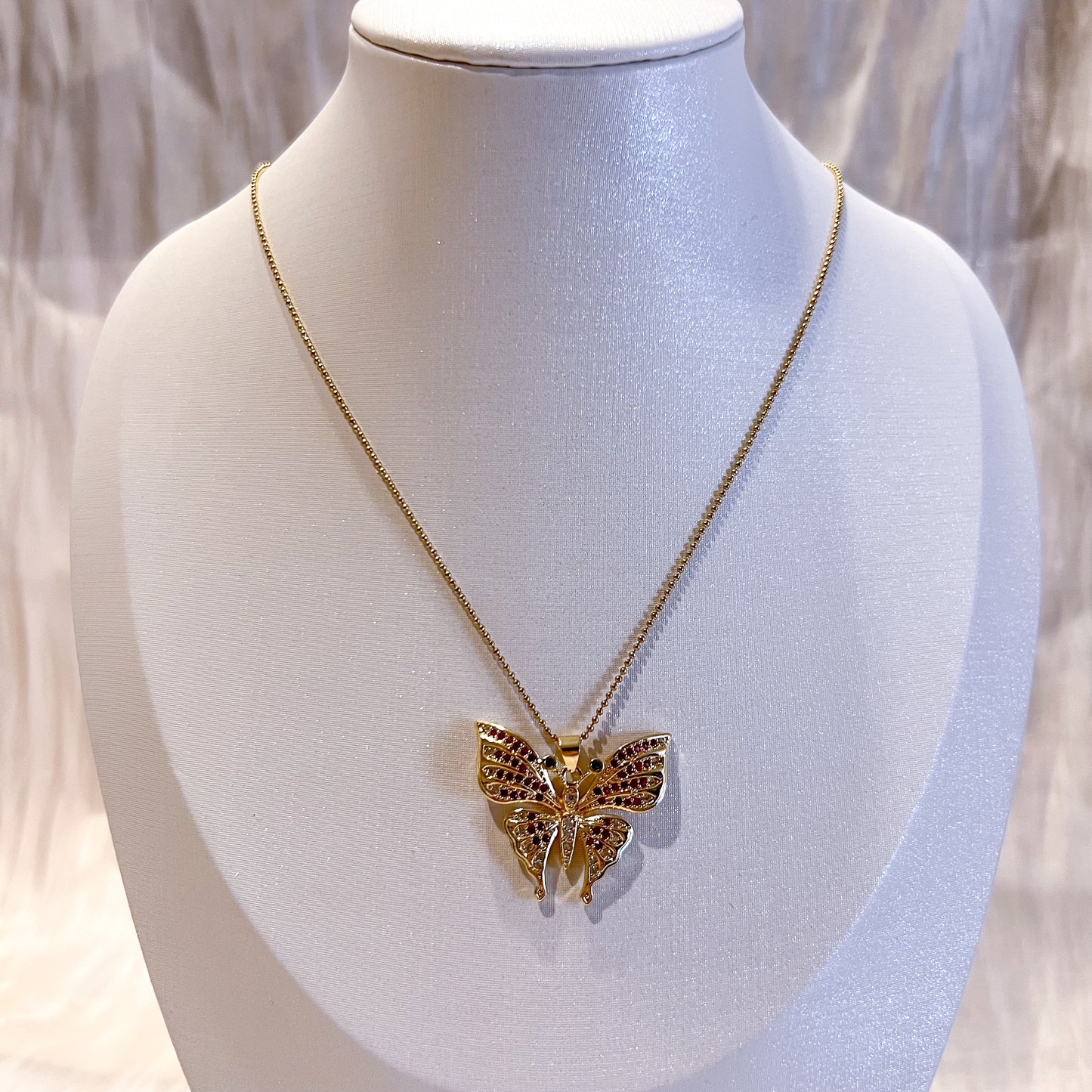Collar Mariposa Lili（2colores）Hecho a mano