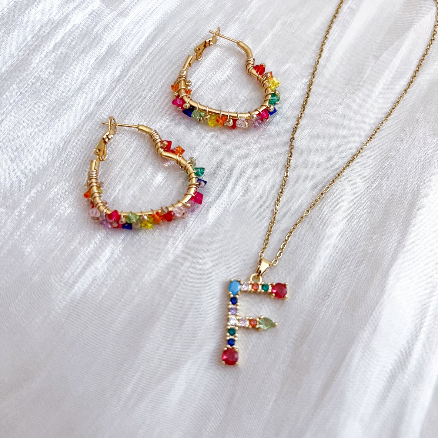 Set Letra Inicial Arcoíris ( collar y pulsera)