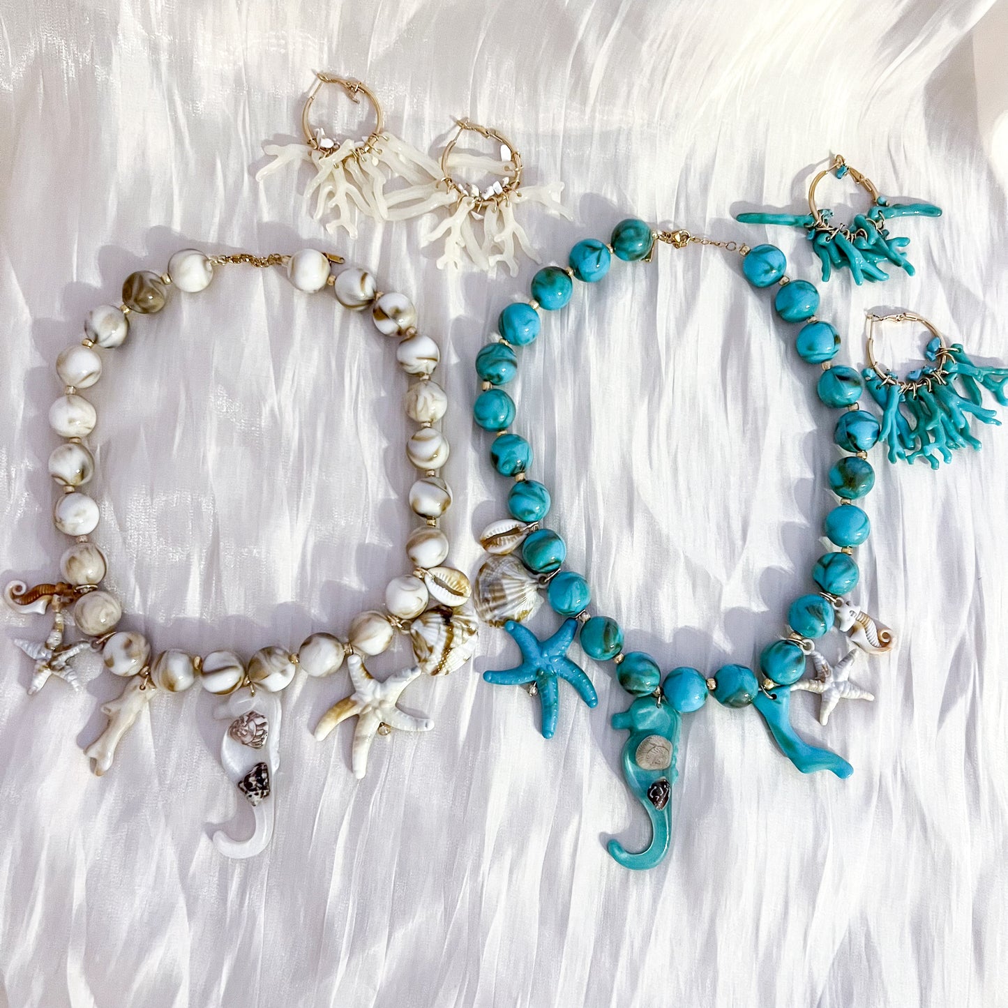Look Sirena Mare （caballito de mar 2 colores collar & pendiente）