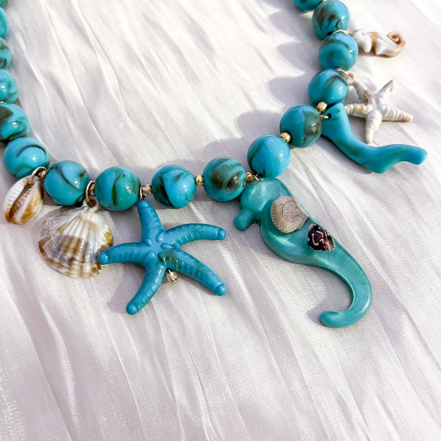 Look Sirena Mare （caballito de mar 2 colores collar & pendiente）