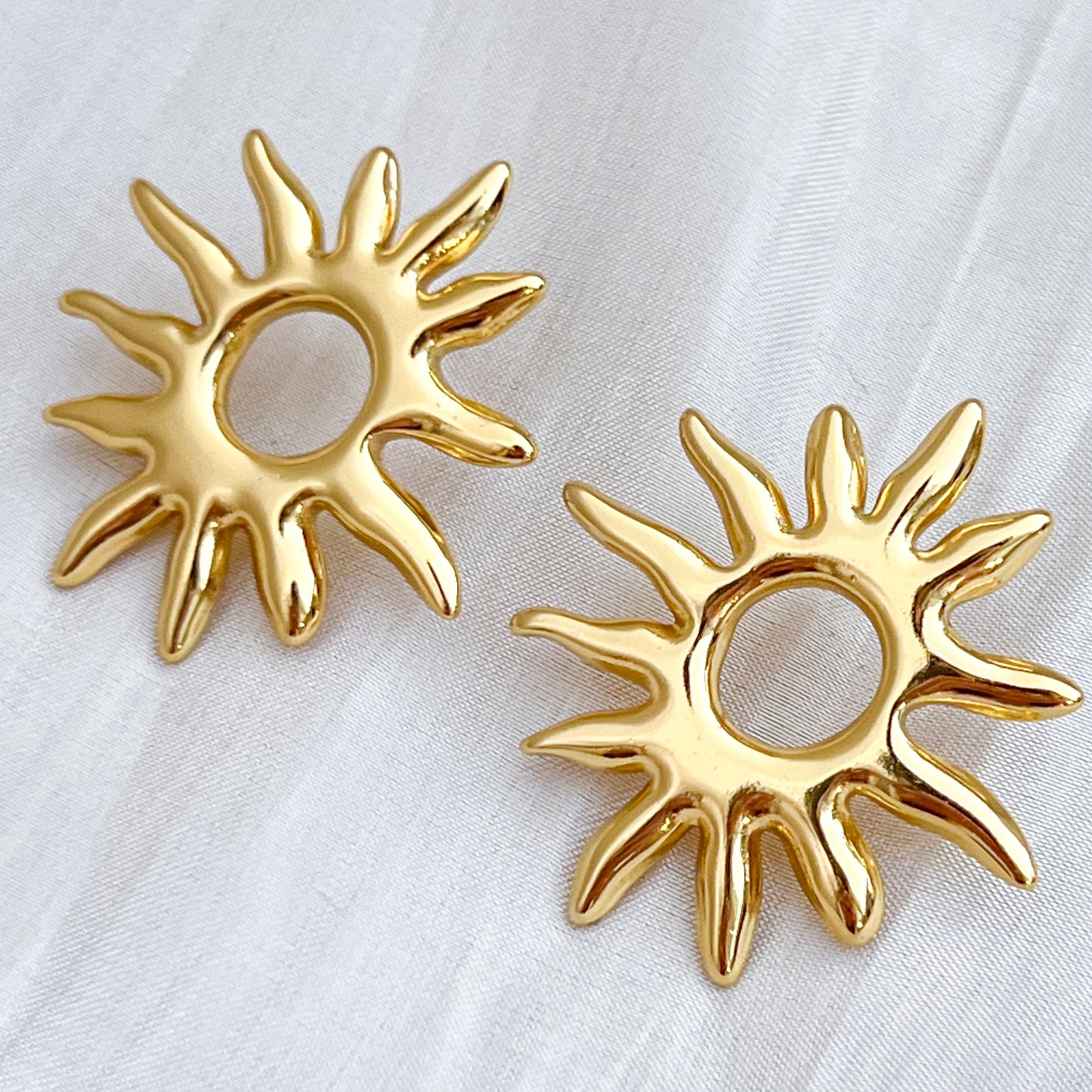 Look Helios（ Sol Radiante Grande Anillo &Pendente)