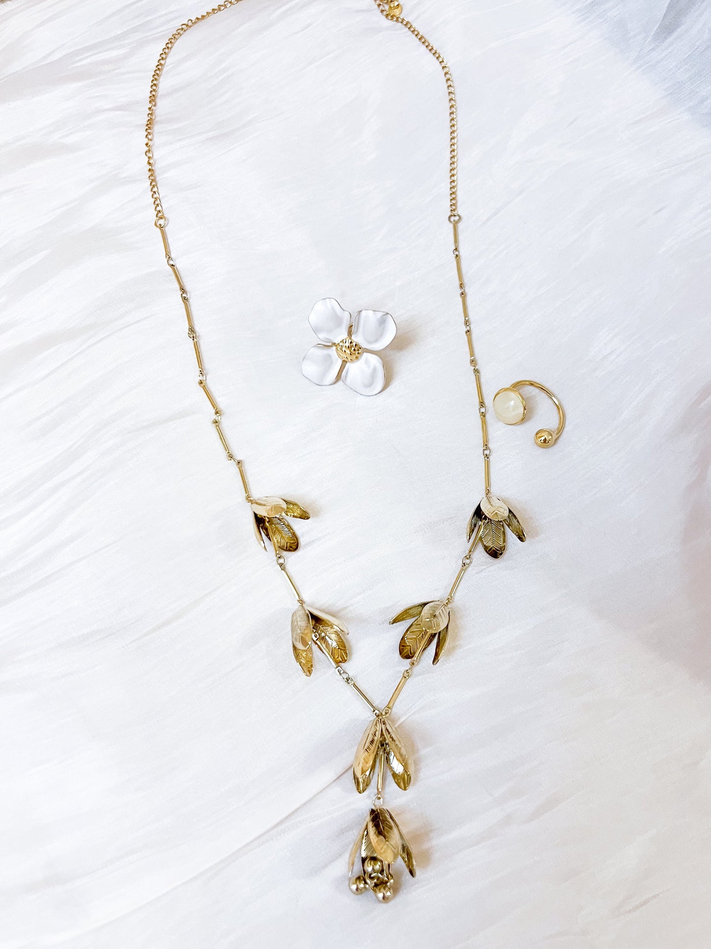Collar Golden Flora (largo flor）