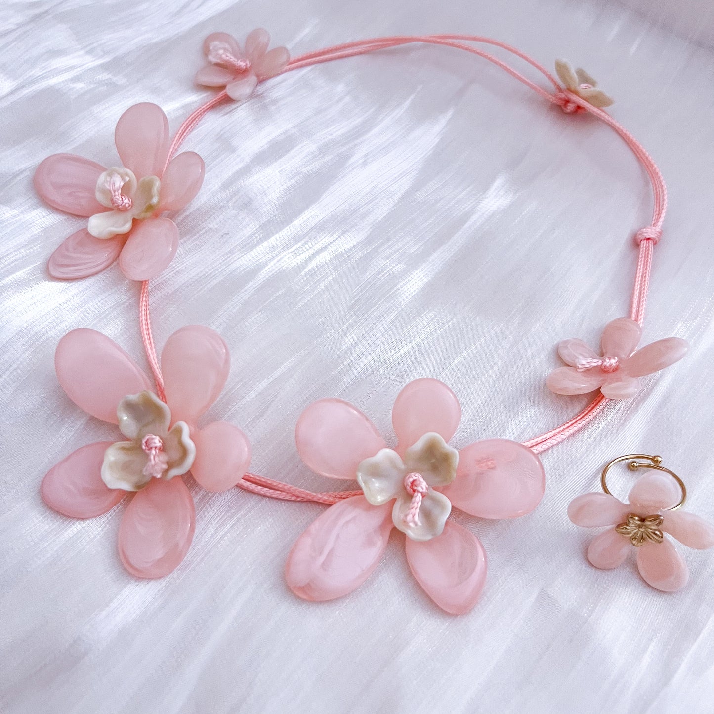 Look Rosalie flor (anillo/collar)