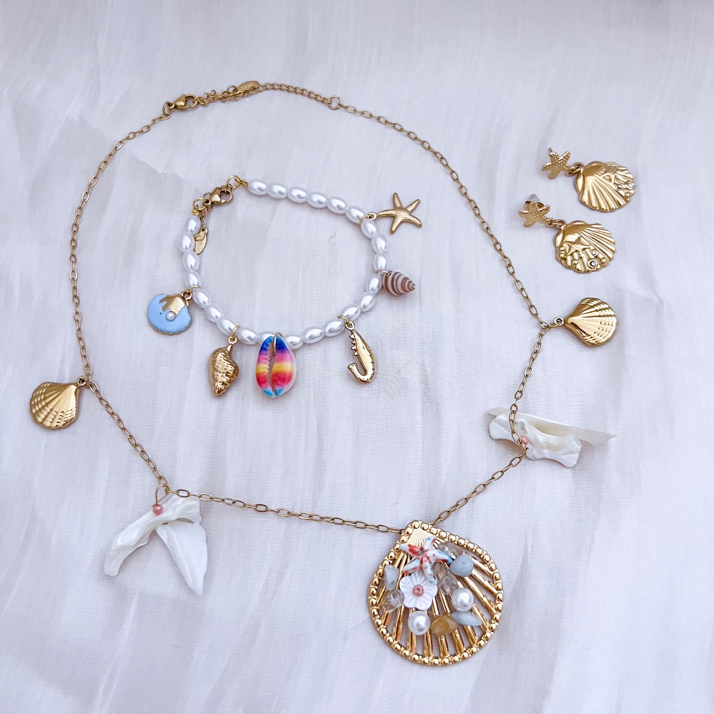 Look Marea Blanca （Concha）collar & pendiente