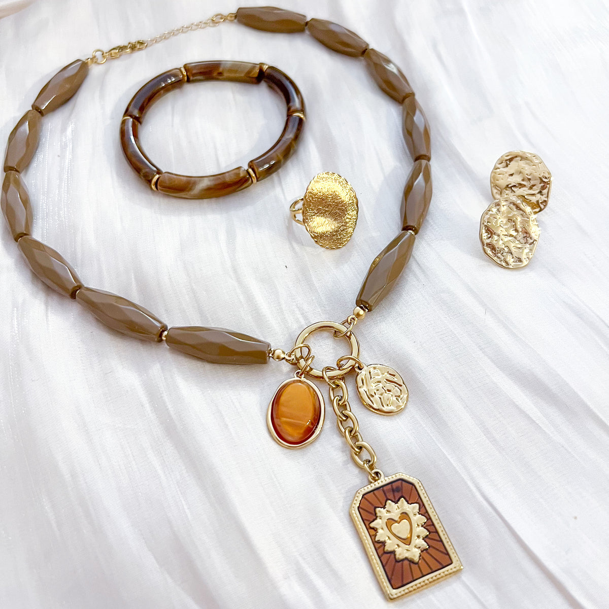 Look Elara corazones（collar&pendeinte&anillo&pulsera）