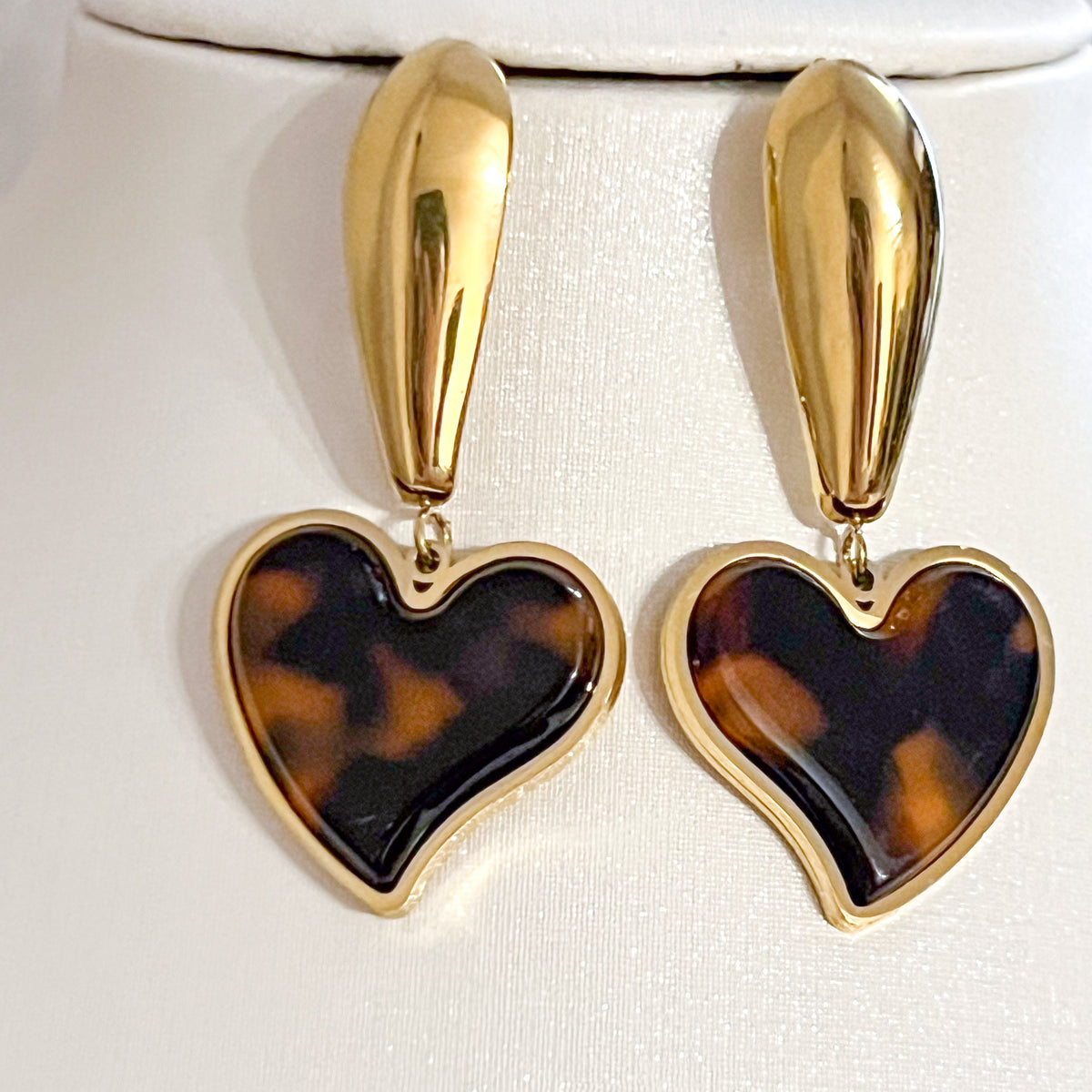 Look Naira Corazones Acero（pendiente& anillo）