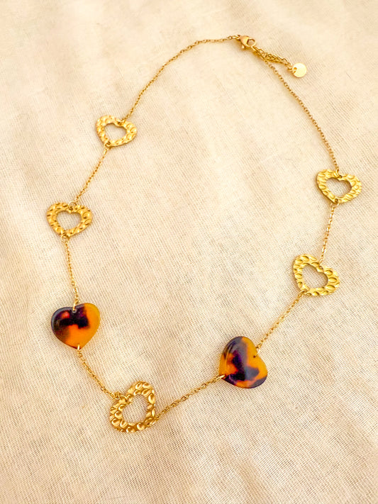 Collar Corazones del Sol (Dorado y Carey) – Acero Inoxidable