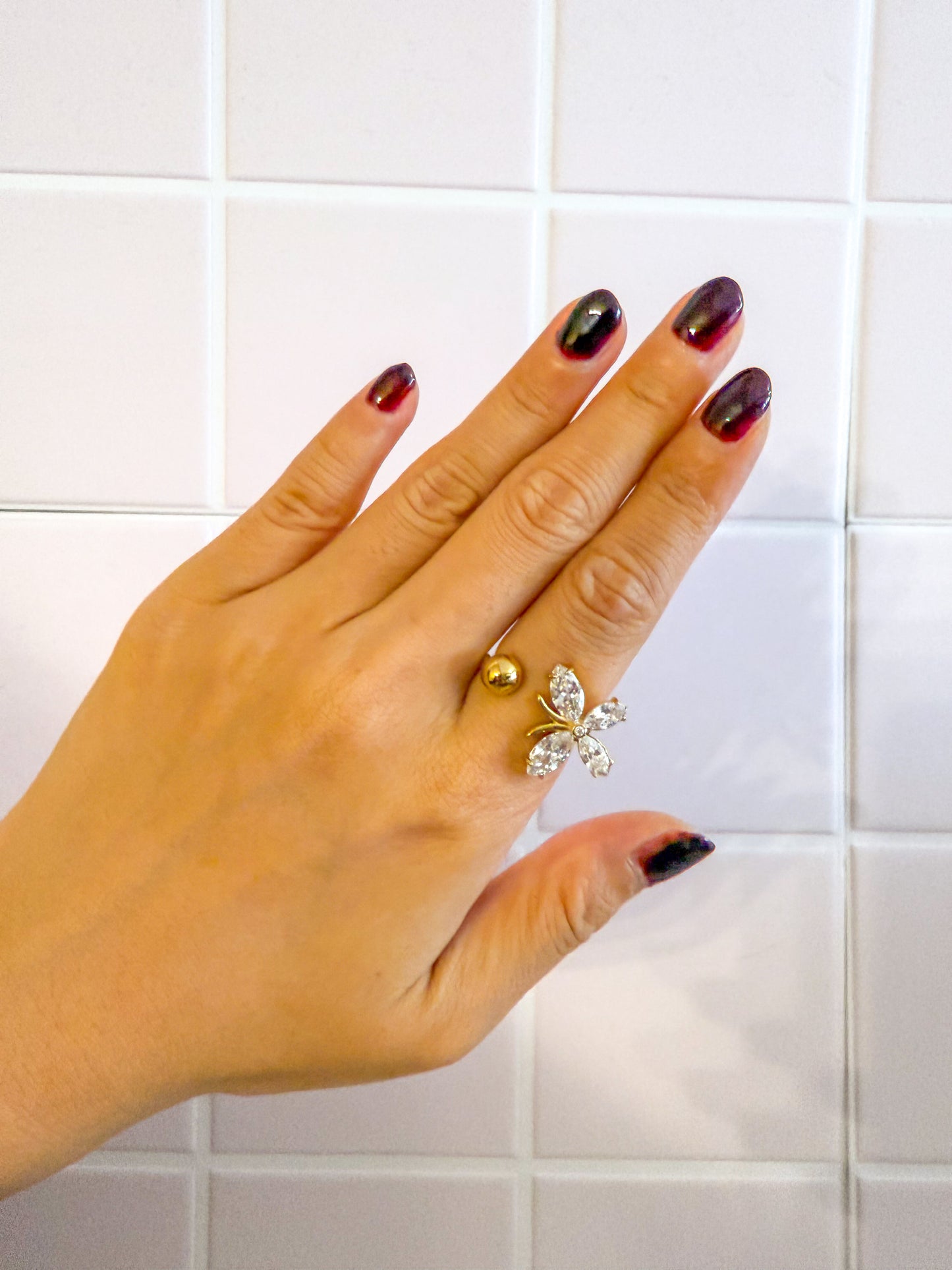 Anillo Mariposa Brillante – Acero Inoxidable (Ajustable)