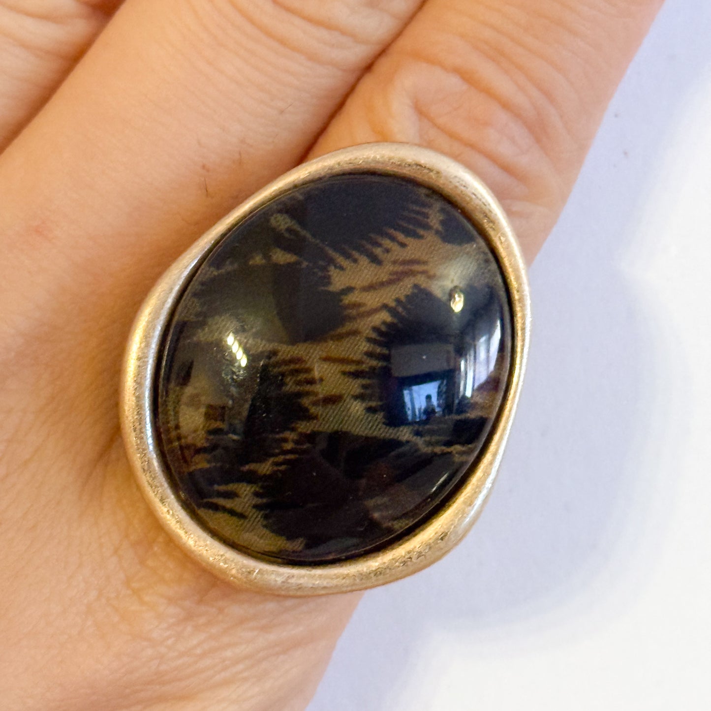 Look Salvaje Dorado（Diseño marmolado redondo）