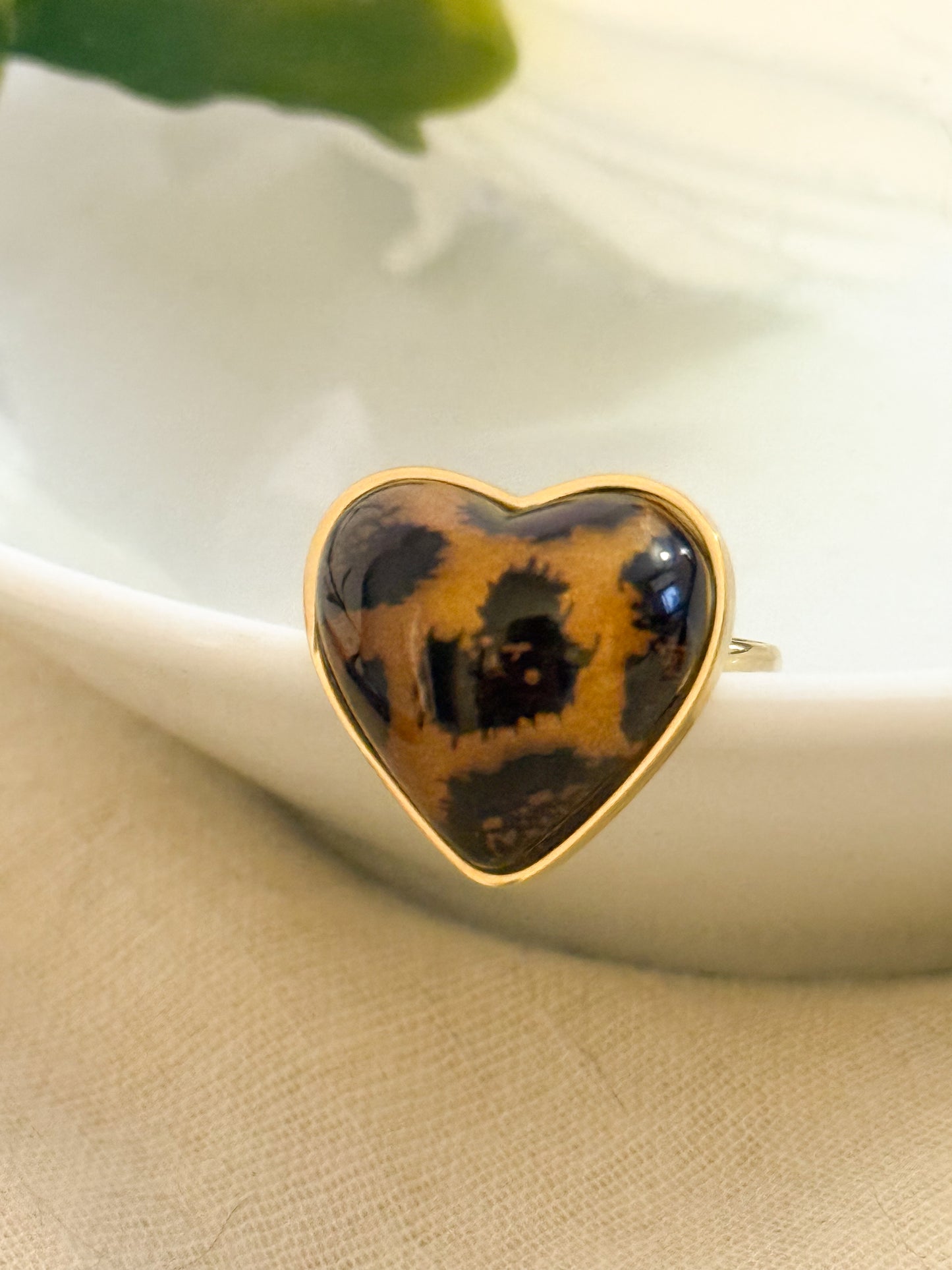 Look Corazón Salvaje（Diseño animal print corazón）