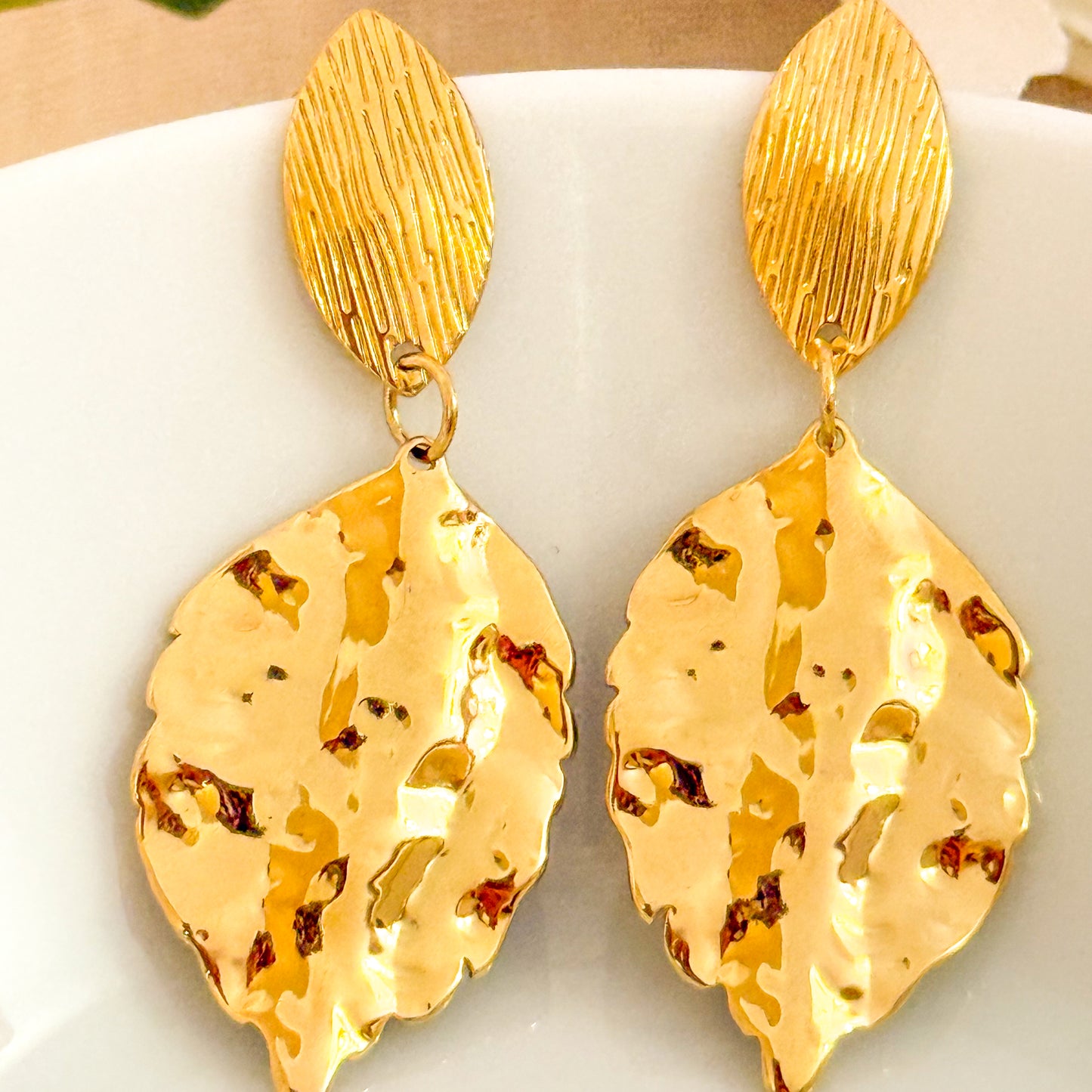 Pendientes Hoja Dorada（Textura natural） – Acero Inoxidable
