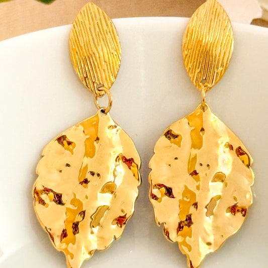 Pendientes Hoja Dorada（Textura natural） – Acero Inoxidable