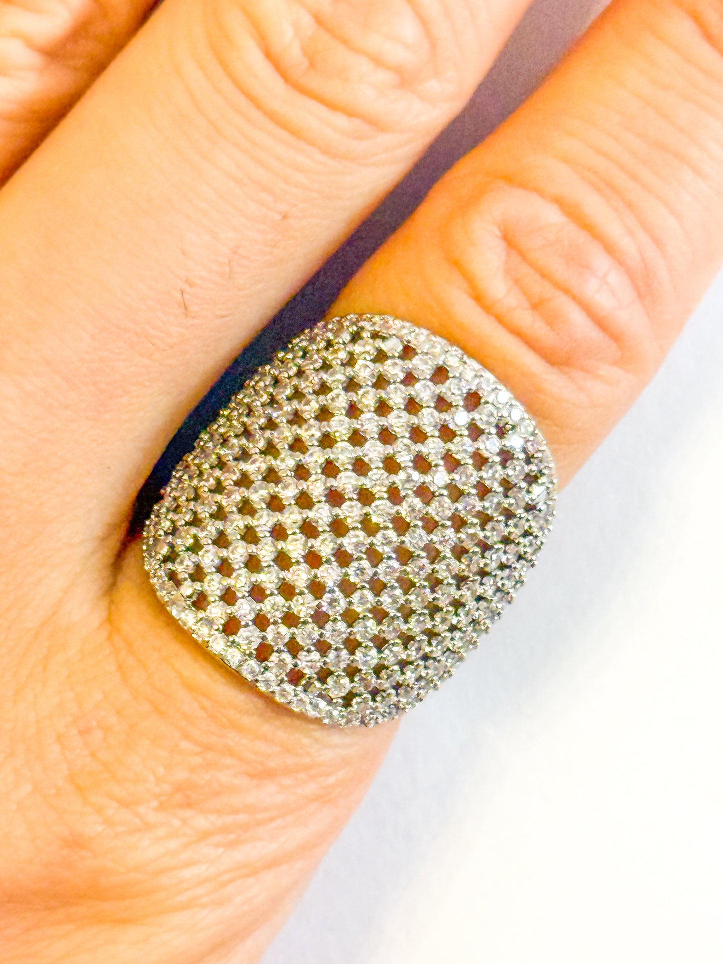 Anillo Orquídea de Colores brillantes