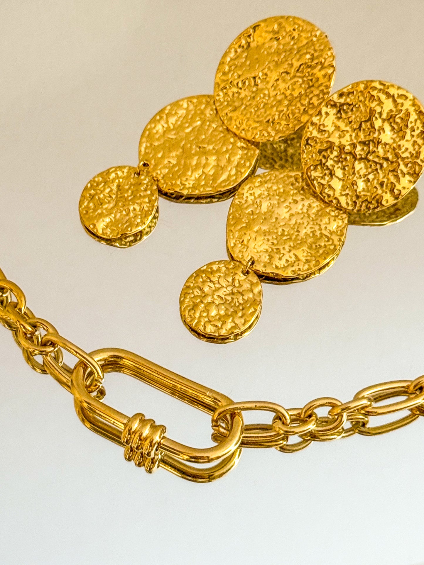 Pendientes Galatea（Discos martillados）