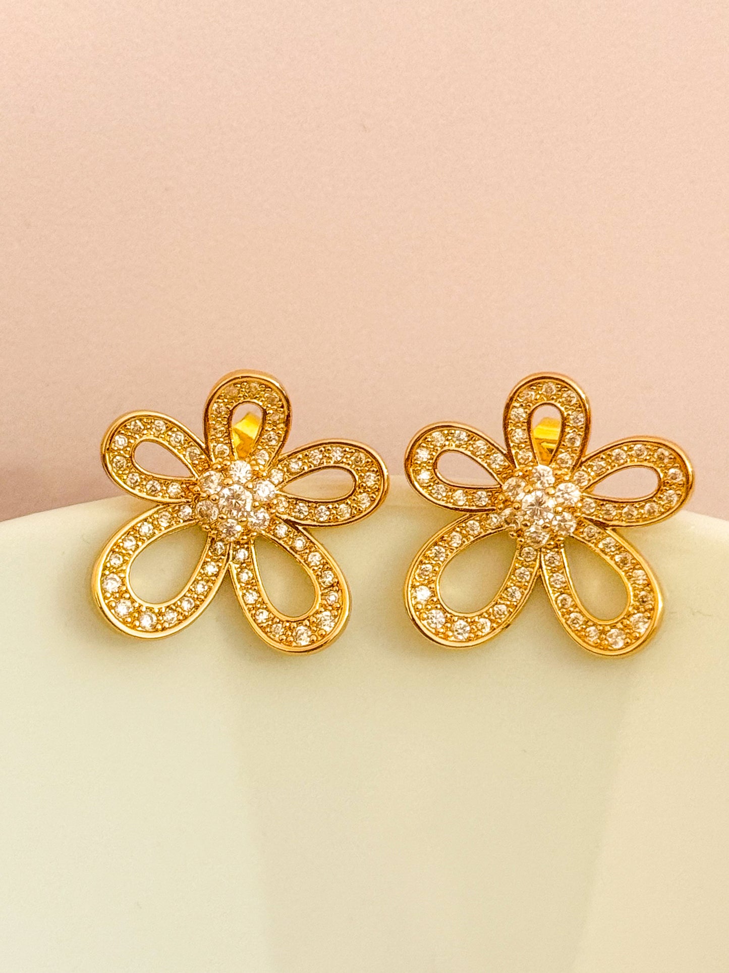 Pendientes Dalia Prisma（Flor multicolor）