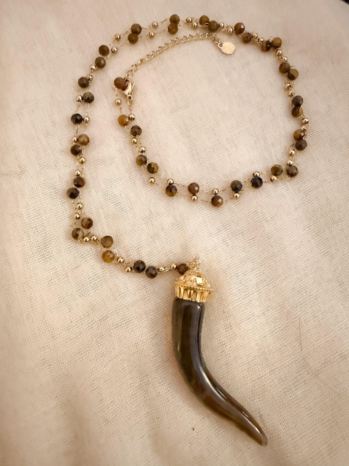 Collar Colmillo Dorado（Ojo de Tigre）