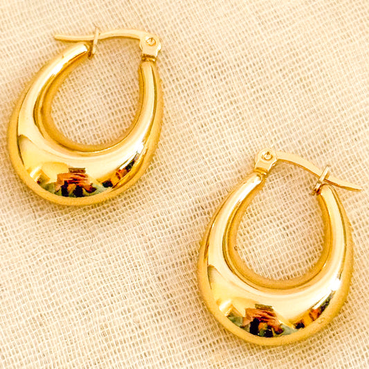 Pendientes Aura Dorada（Aros sólidos）