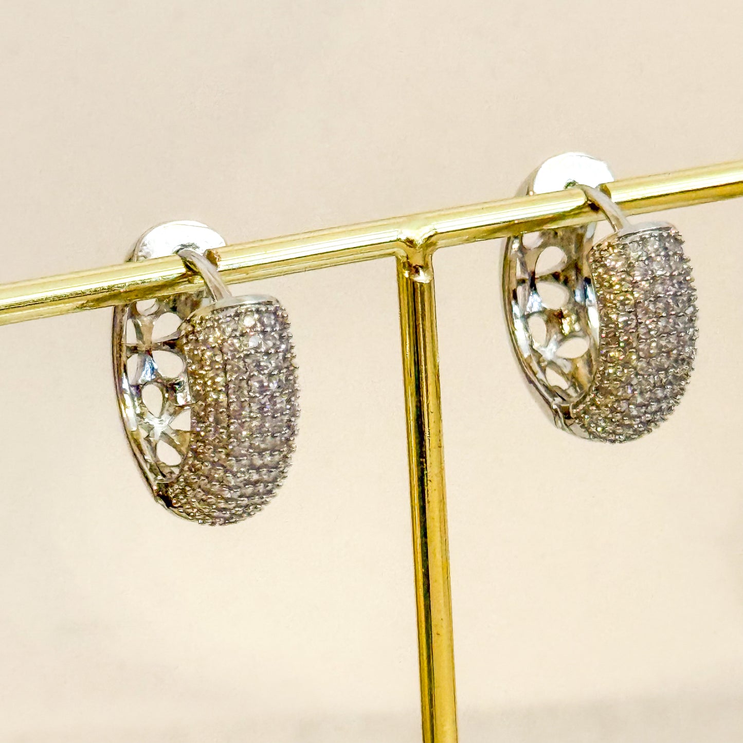 Pendientes Bruma de Luz（ Aro Brillo Dorado / Plateado）