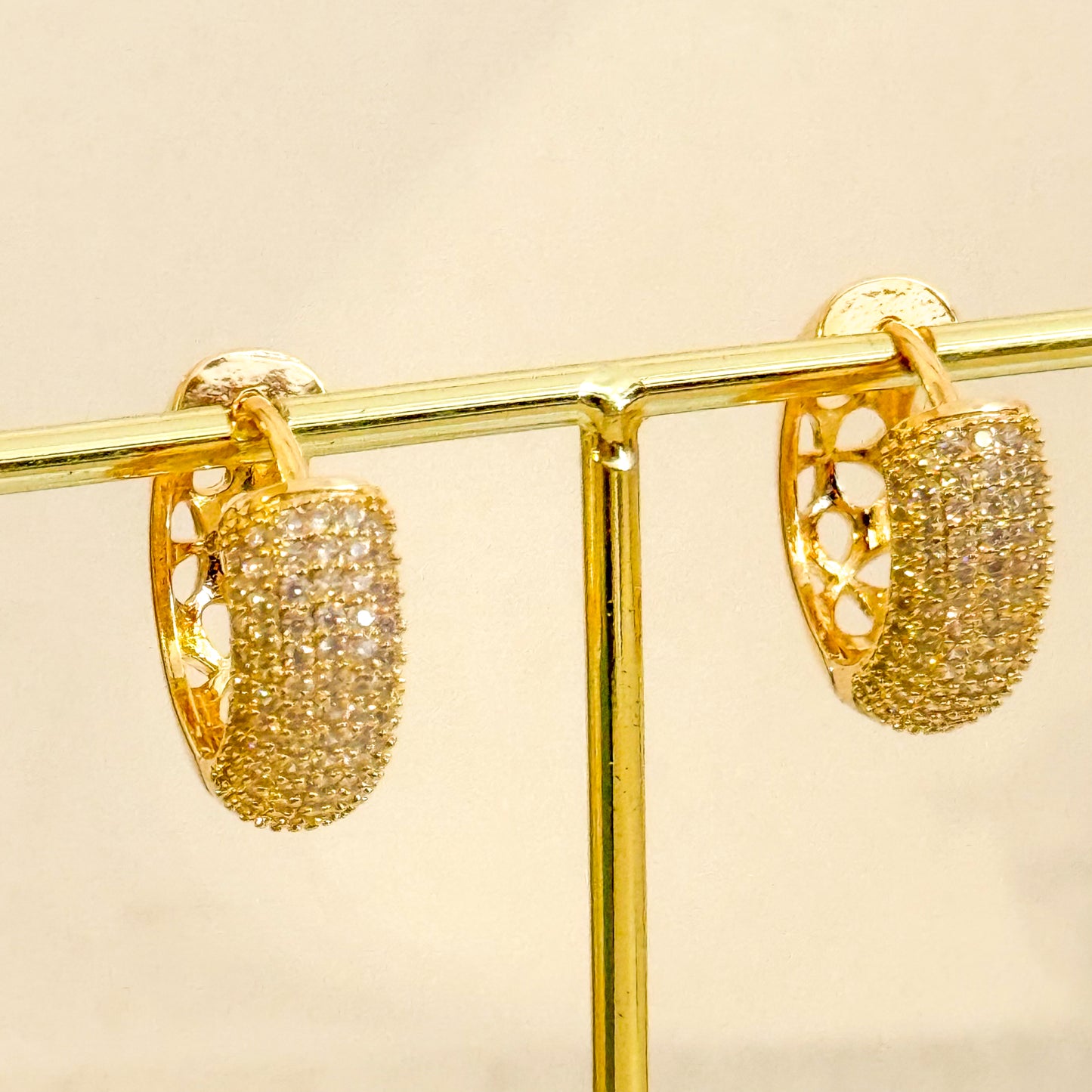 Pendientes Bruma de Luz（ Aro Brillo Dorado / Plateado）