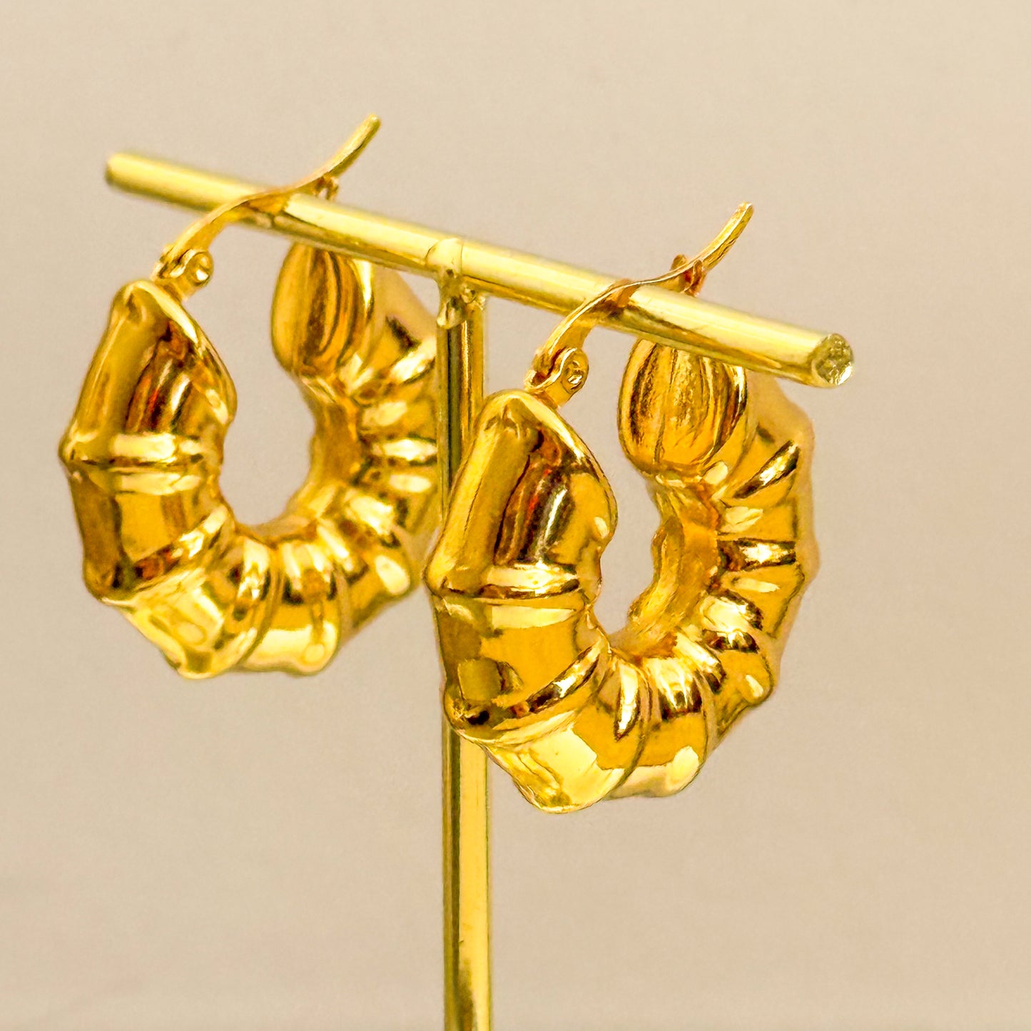 Pendientes Bambú Dorado（Aros textura natural）