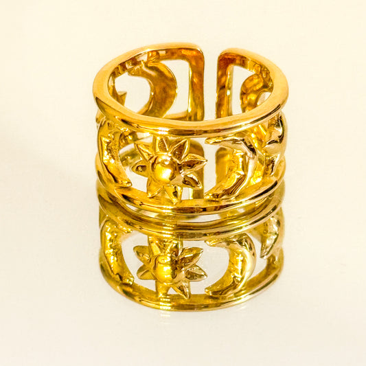 Anillo Círculo Celestial (Sol y Luna dorados) - ajustable