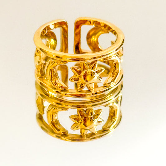 Anillo Círculo Celestial (Sol y Luna dorados) - ajustable