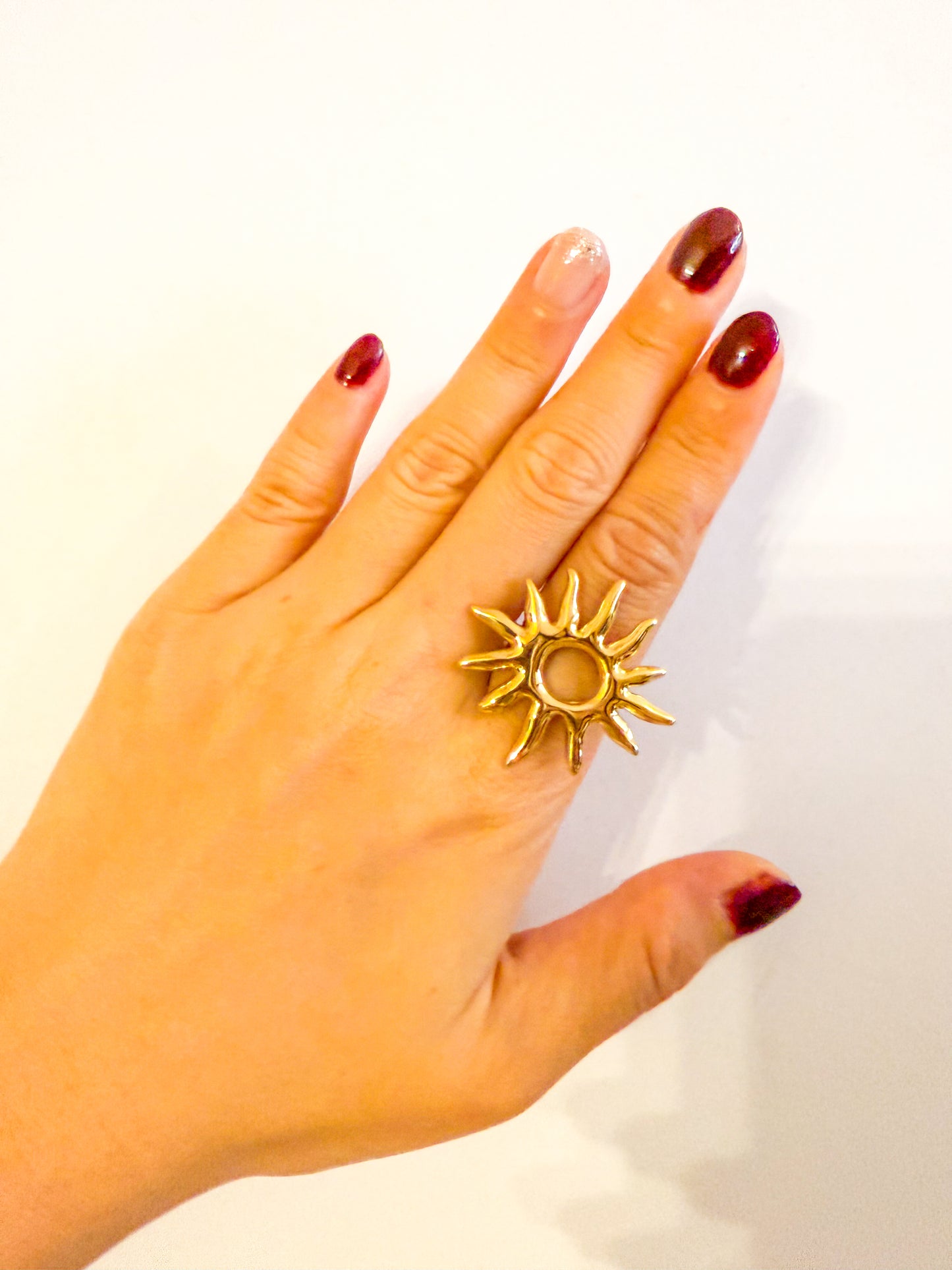 Anillo Sol Radiante Grande (Dorado espejo)