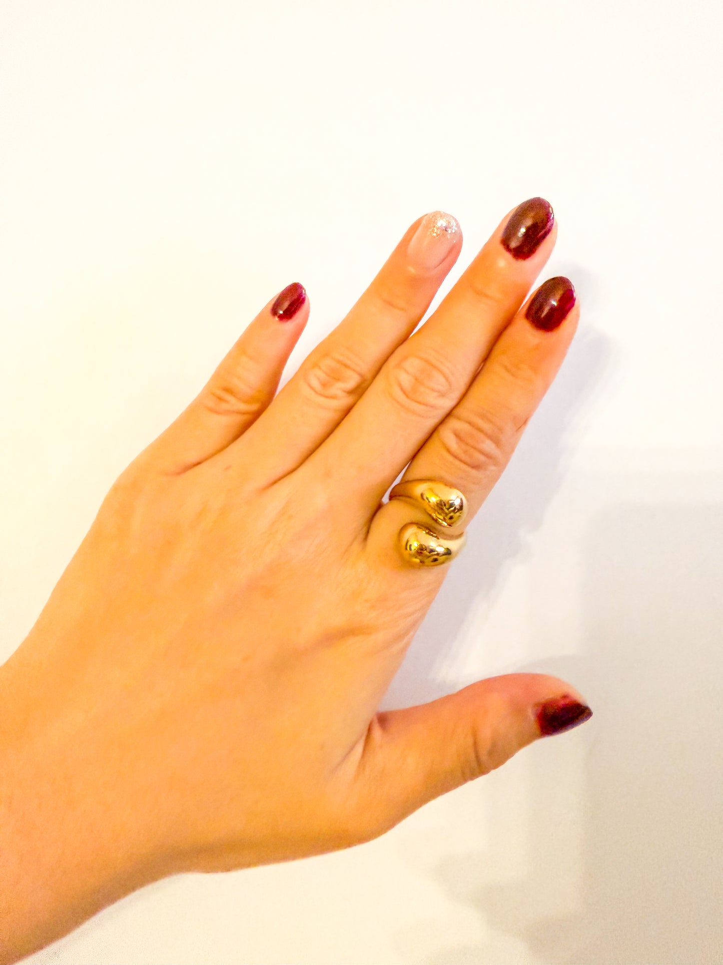 Anillo Dos Gota Esculpida（Dorado brillante）