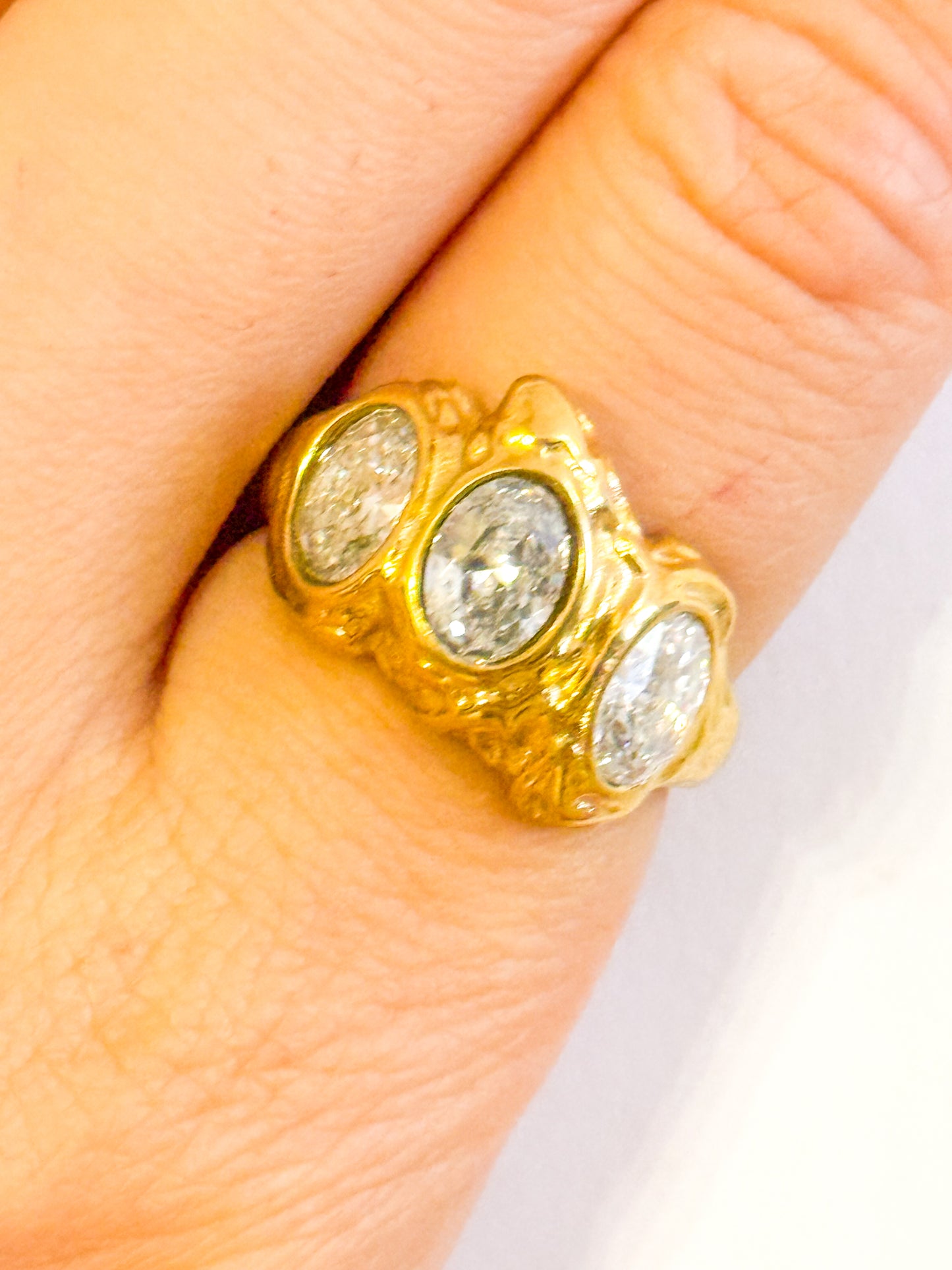 Anillo Rocío de Luz (Circonitas blancas / verdes/ brillos)